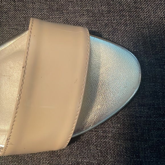 Bettye Muller kitten heel pumps in Black and Tan leather - Picture 7 of 7